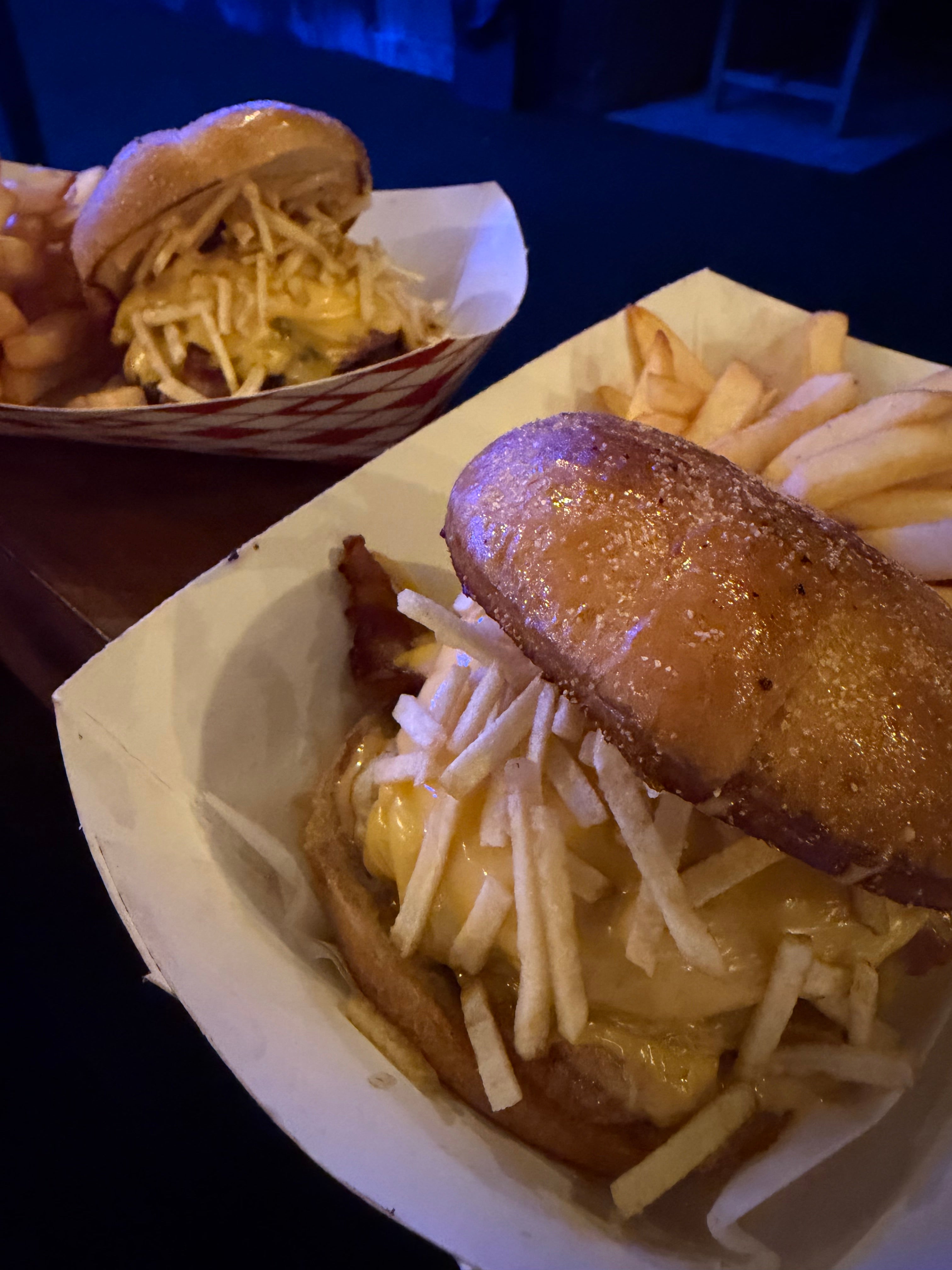Bacon Cheese Burger  w Fries 🍔🍟