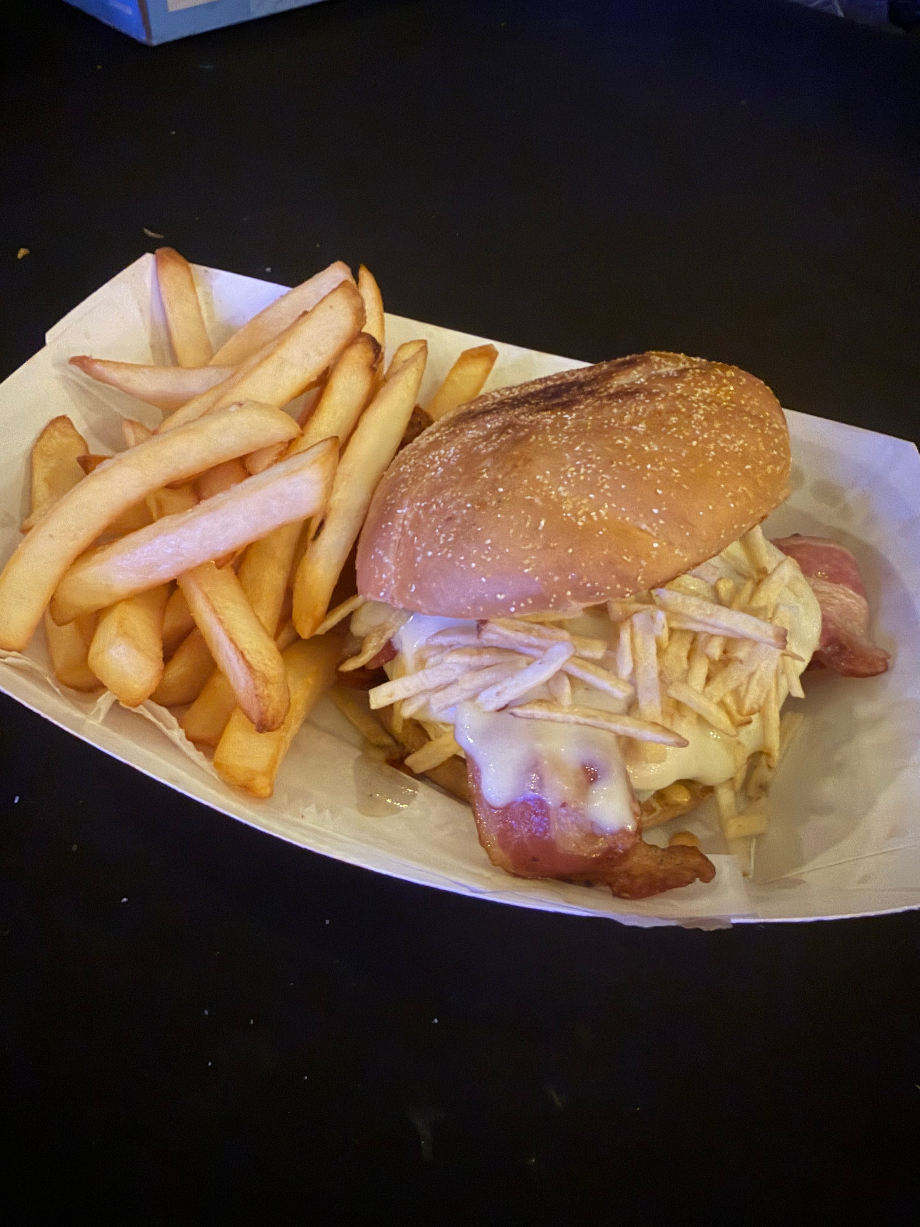 Bacon Cheese Burger  w Fries 🍔🍟