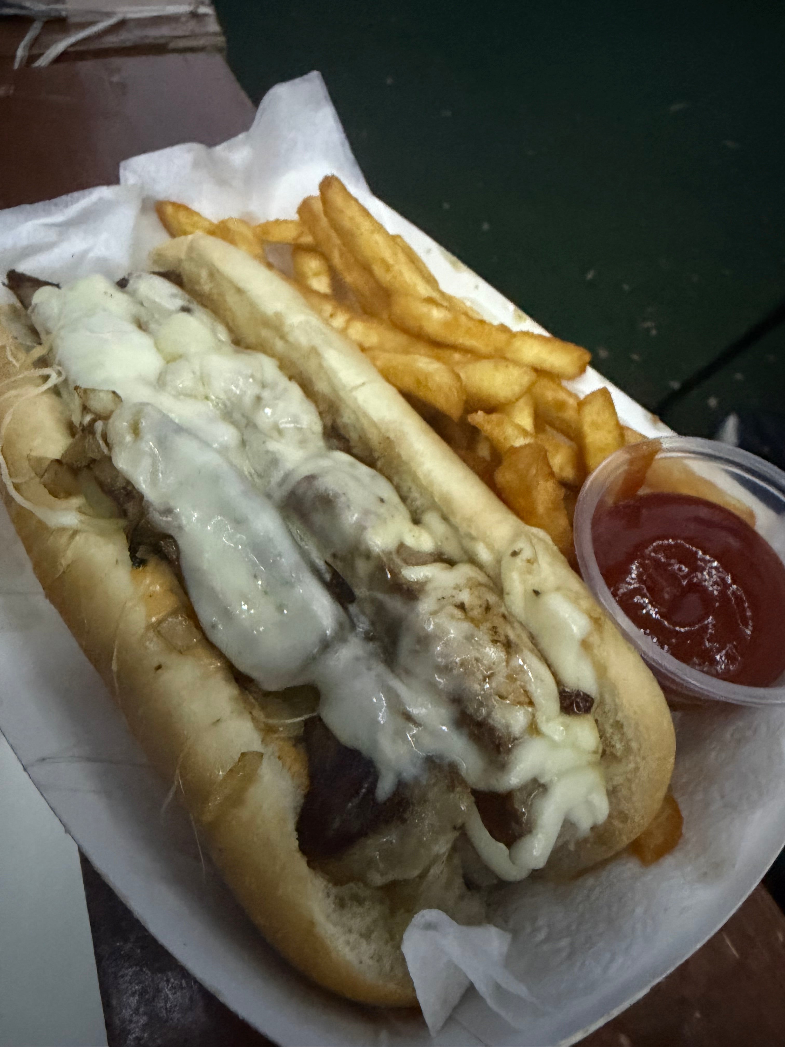 PhillyCheesesteak 🥖